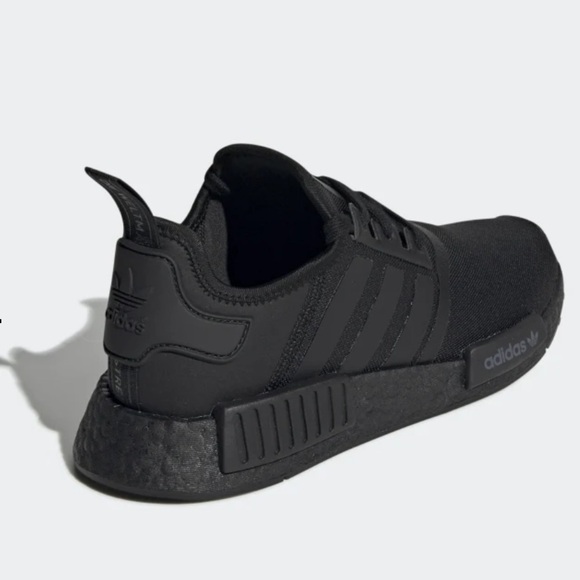 𝅺NWT ADIDAS NMD_R1 Triple Black Size 5 - Picture 3 of 11